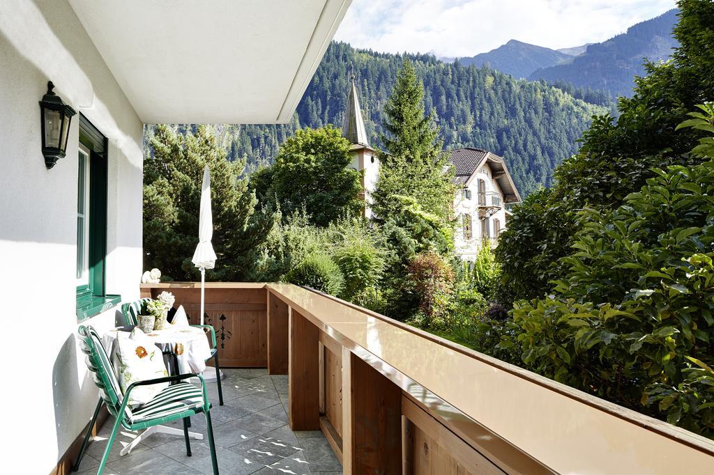 Apartment mit Balkon